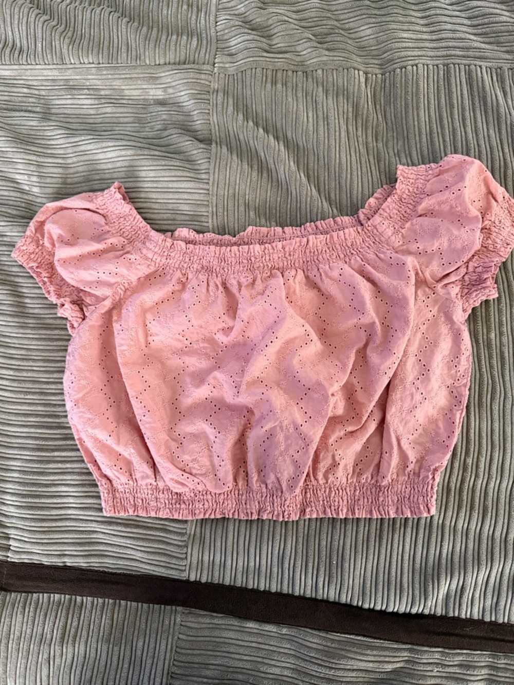 Women’s Pink Eyelet Off-Shoulder Crop Top